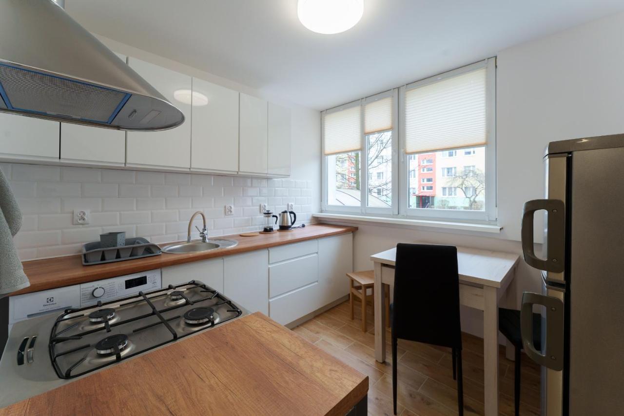 Apartament Pod Swierkiem - Pet Friendly - 2 Osobne Pokoje Dla Max 5 Osob - Space Apart เยเลเนียกูรา ภายนอก รูปภาพ