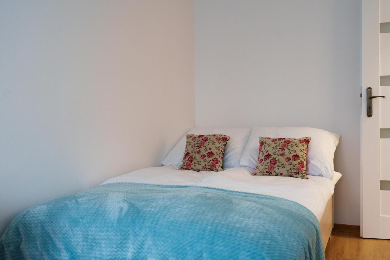 Apartament Pod Swierkiem - Pet Friendly - 2 Osobne Pokoje Dla Max 5 Osob - Space Apart เยเลเนียกูรา ภายนอก รูปภาพ